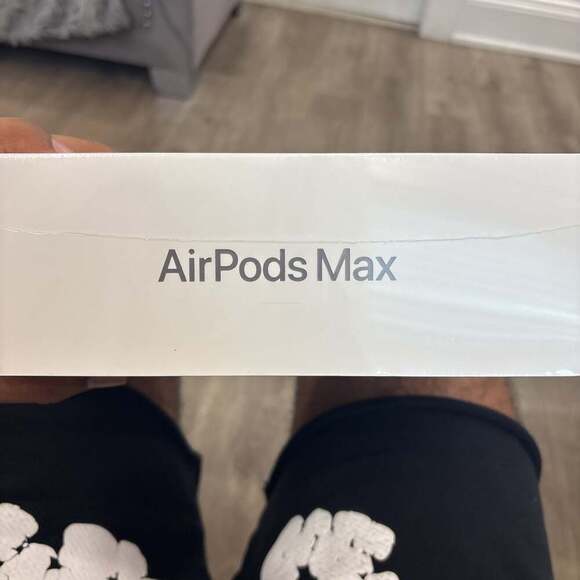 Apple AirPods Max Headphones - Space Gray (open sealed used 4-5 times) - Picture 4 of 4